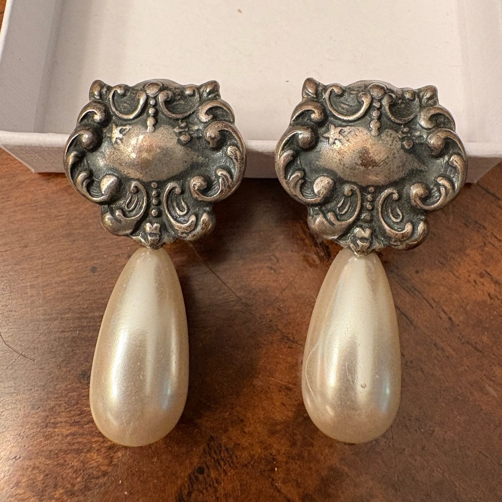 Vintage Style 925 Silver and Pearl Drop Earrings